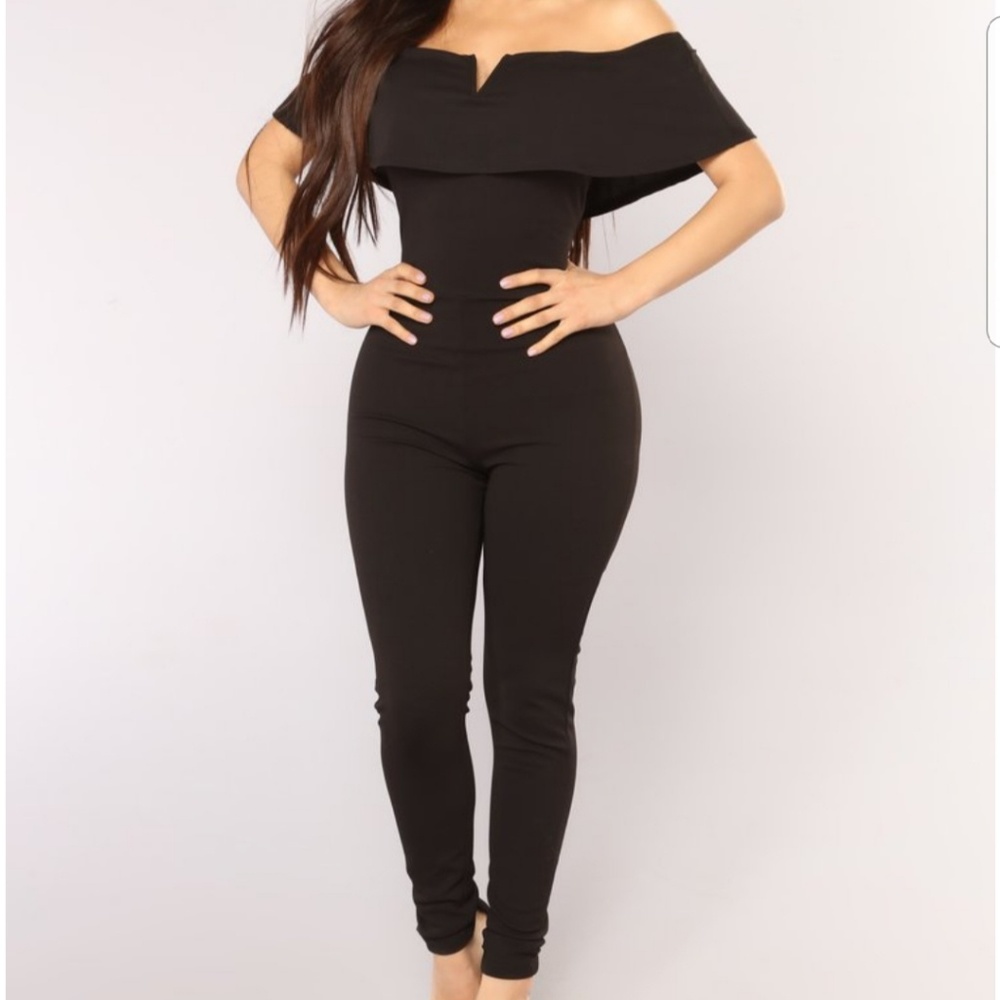 Fashion nova jumpsuit